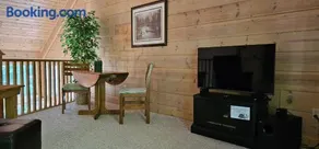 River Bend Escape by Leavetown Vacations - Image 5