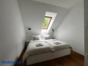 Barn House - Image 3