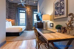 124 Lofts - Downtown Dundee - Walk to Dining - Image 2