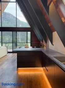 Ashwood AFrame - Secluded Riverfront Luxe - Image 4