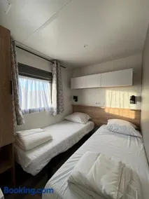 Bungalow neuf dans les dunes, accès direct à la plage - Image 2