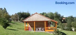22 Chalet Zinnia - Image 1