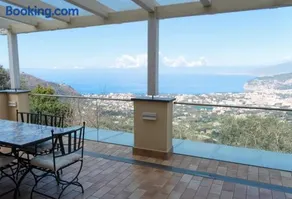 Fountain House Sorrento - Image 1
