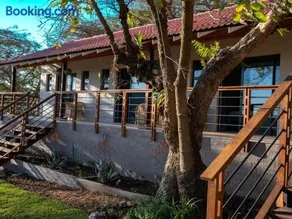 Khululeka Safaris Lodge - Image 1