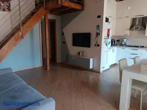 Stylish Central Flat near Station -La casa Di Abby - Image 2