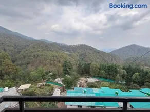 little penthouse - Image 2