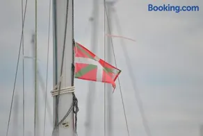 Bateau au coeur d'Hendaye - Image 5