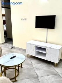 Zuri Homes 3 B - Image 2