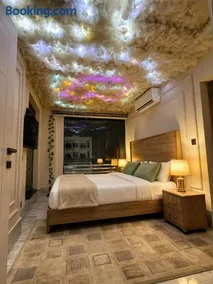Rainbows Cloud apartment-Retreat the modern universal 1 BHK apartment - Image 5