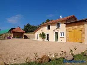 Gîte paisible 3 chambres avec cheminée et animaux admis - Image 1