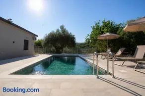 Villa Mark - Image 1