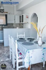 Seaside Apartments - Image 2