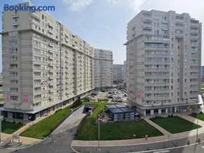Belville Central Apartment with Free Parking - Image 1