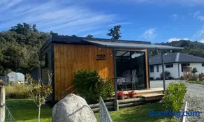 Robbies Hut - Image 2