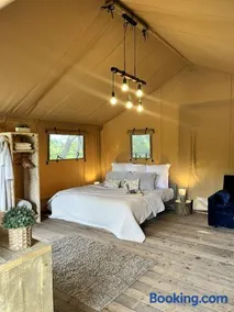 Kingfisher Safari Tent - Image 3