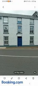 Town Centre Luxury Retreat - Image 4