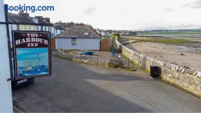 The Harbour Inn - Image 2