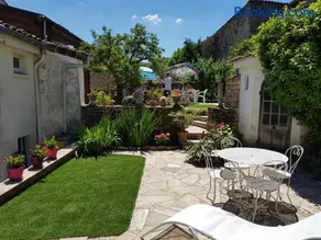 TOURNUS Belle maison vue sur Saône - Image 1