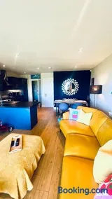 Portrush, Ramore Head apartment with sea views - Image 5