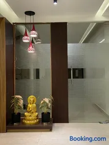 Le Shiv Executive Suite - Image 5