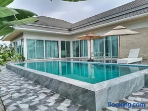 The White Lotus Villa,Hua Hin - Image 1