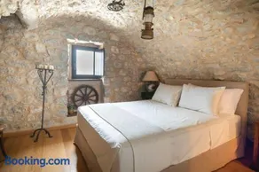 Fameliti Casa Torre - Historic Maniot Tower House - Image 4