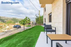 Glow - Stylish Apartments & Rooftops in Batroun - Image 4