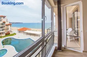 Sea view Obzor Beach apartment - Image 2