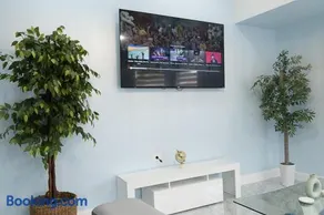 Spacious 2BR Retreat Fast WiFi Self Check-in- Watch FIFA World Cup in Comfort - Image 3