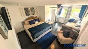 Waterfront Gem - Image 5