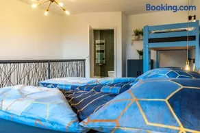 Modern Western - Apartment Blue - Image 4