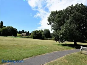 2 Bed in Shipston-on-stour oc-75870 - Image 2