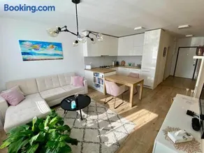 Bratislava, LUCAO Family Apartment, Balcony, Free Parking, Aircondition, 8km Old Town - Image 1