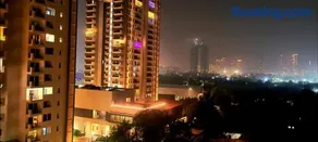 Luxury, Secure, Comfy Homestay - Image 3