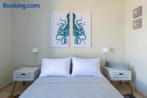 SPLASH with amazing Sea Views in Piso Livadi - Image 3