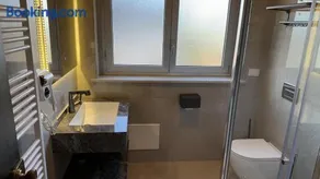 Malpensa Airport room - Image 3