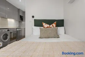 Newlands Peak Apartments - Image 4
