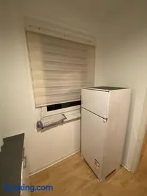 Gemütliche Wohnung mit Smart-TV und großem Balkon - Image 4