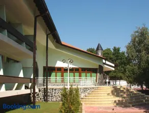 Hotel Genesis - Image 2