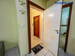 R9 - Amplo e Bem Decorado no Coração das Pitangueiras - Image 3