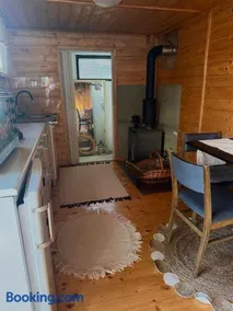 V dedine a predsa mimo nej v maringotke na samote - Image 2