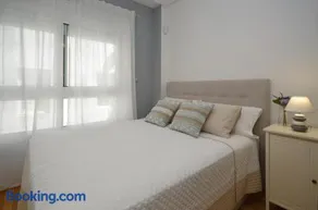 Apartamento zona exclusiva con garaje gratis y Netflix - Image 4