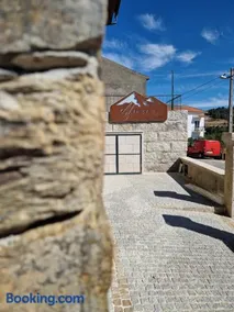 Afonsos House & Rooms - Image 2