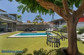 Villa Playa del Duque - Image 2