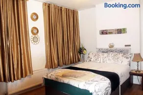 cozy rooms or entire Townhouse in London, close to Tottenham Hotspur Stadium - Image 5