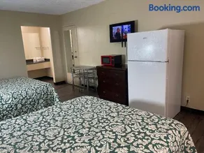 Live In Lodge Gainesville - Image 4