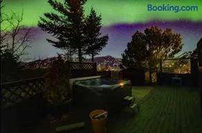 Cheerful forest cabin Fireplace and Hot tub - Image 4