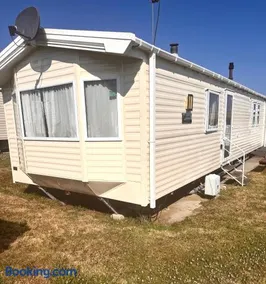 Fern Lodge Newquay Caravan - Image 2
