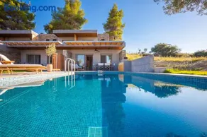Olive White Villa - Image 1