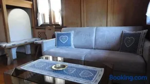 Sweet Home - Image 2